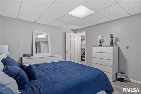 Bedroom - 2905 Ontario Dr, Springfield, IL 62707 photo 5 of 5