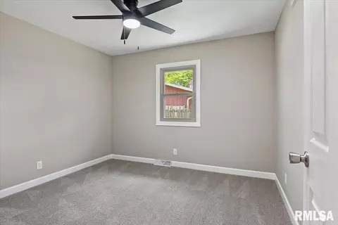 Bedroom - 2320 Lindbergh Blvd, Springfield, IL 62704 photo 8 of 8