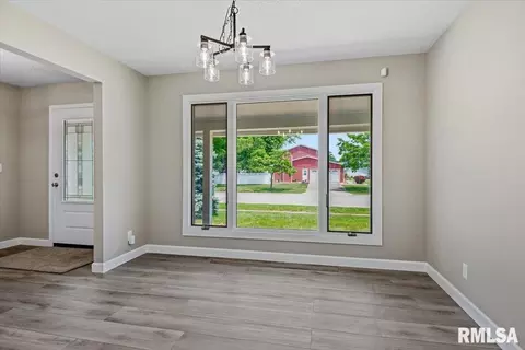 Other - 2320 Lindbergh Blvd, Springfield, IL 62704 photo 3 of 10