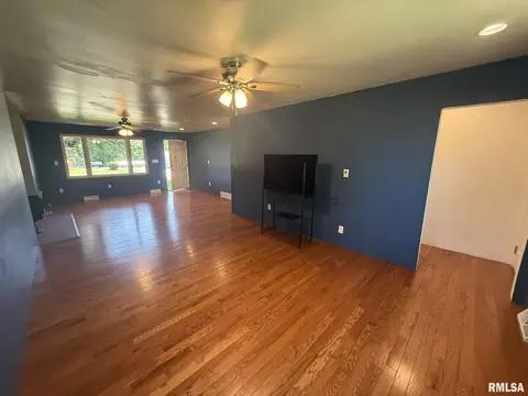 2985 Sandhill Rd, Springfield, IL 62707 photo 3