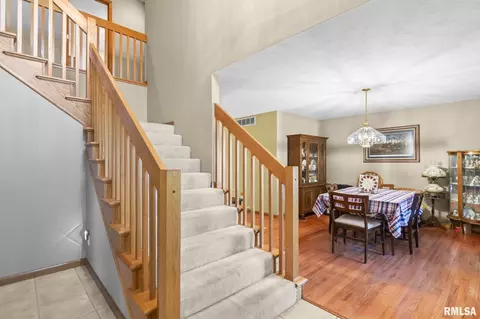 Entry Way - 3908 Thackeray Dr, Springfield, IL 62711 photo 2 of 6