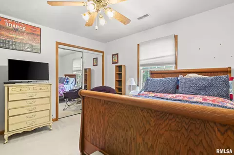 Bedroom - 3908 Thackeray Dr, Springfield, IL 62711 photo 4 of 8