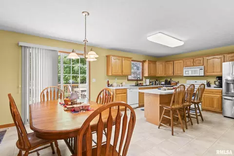 Other - 3908 Thackeray Dr, Springfield, IL 62711 photo 3 of 6