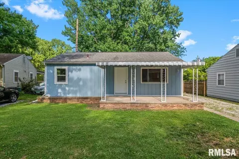 8 Douglas Ct, Springfield, IL 62704
