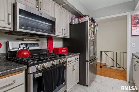 Kitchen - 1704 W Jackson St, Springfield, IL 62704 photo 3 of 3