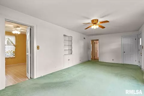 Living - 1939 Dial Ct, Springfield, IL 62704 photo 3 of 5