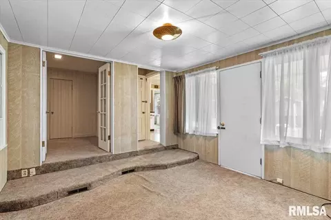 Entry Way - 1939 Dial Ct, Springfield, IL 62704 photo 2 of 3
