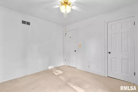 Bedroom - 1939 Dial Ct, Springfield, IL 62704 photo 4 of 8
