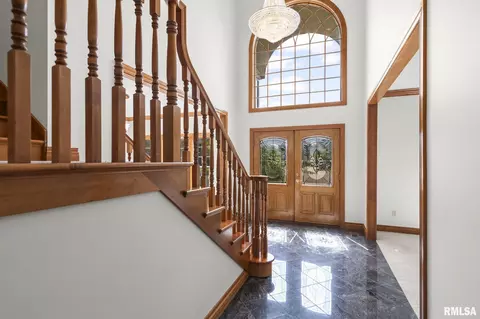 Entry Way - 4809 Bears Paw Ct, Springfield, IL 62711 photo 1 of 3