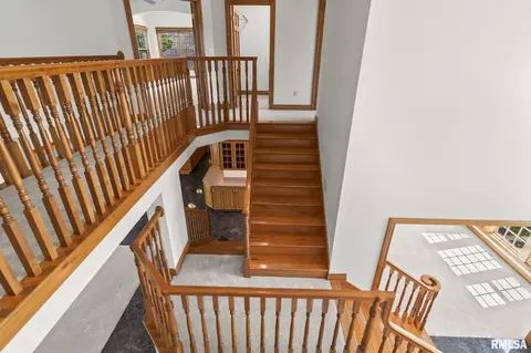 Entry Way - 4809 Bears Paw Ct, Springfield, IL 62711 photo 2 of 3