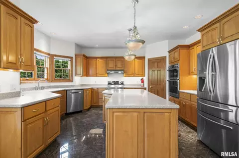 Kitchen - 4809 Bears Paw Ct, Springfield, IL 62711 photo 1 of 7