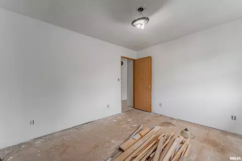 Bedroom - 208 S Washington St, Mount Pulaski, IL 62548 photo 2 of 4