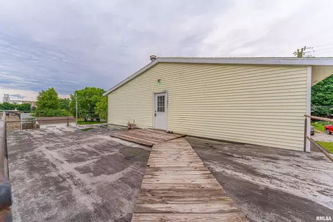 Other - 208 S Washington St, Mount Pulaski, IL 62548 photo 1 of 7