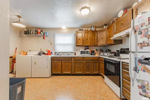 Other - 208 S Washington St, Mount Pulaski, IL 62548 photo 7 of 7