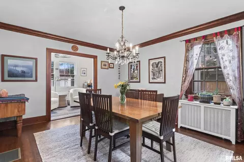 Dining - 913 Williams Blvd, Springfield, IL 62704 photo 3 of 3