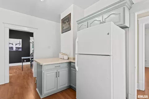 Kitchen - 1032 N 2nd St, Springfield, IL 62702 photo 4 of 4