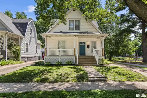 1032 N 2nd St, Springfield, IL 62702