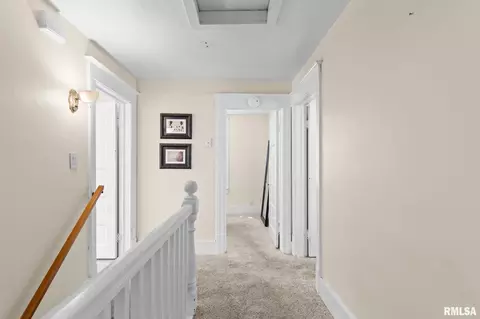Entry Way - 1032 N 2nd St, Springfield, IL 62702 photo 4 of 5