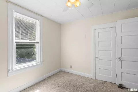 Bedroom - 1032 N 2nd St, Springfield, IL 62702 photo 6 of 6