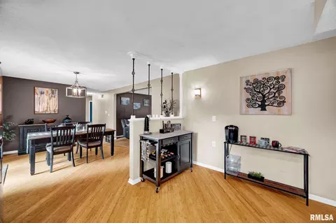 Dining - 1142 Stacy Ln, Macomb, IL 61455 photo 3 of 3