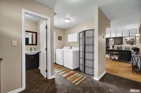 Entry Way - 1142 Stacy Ln, Macomb, IL 61455 photo 1 of 1