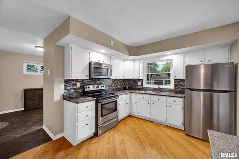 Kitchen - 1142 Stacy Ln, Macomb, IL 61455 photo 2 of 3