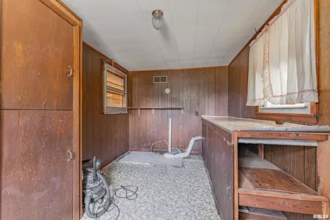Other - 710 S Cedar St, Delavan, IL 61734 photo 4 of 6