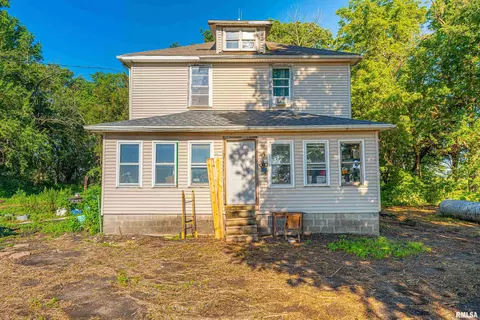 23300 N County Road 3000 E Rd, Manito, IL 61546