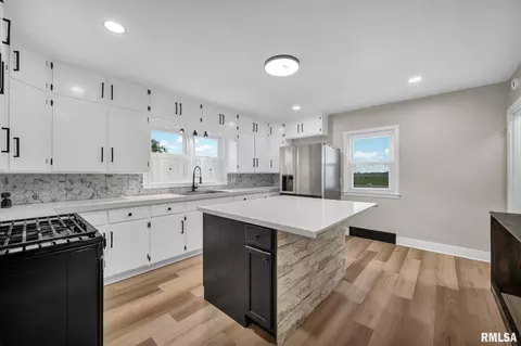 Kitchen - 2248 Knox Rd 1240 E Rd, Oneida, IL 61467 photo 1 of 4