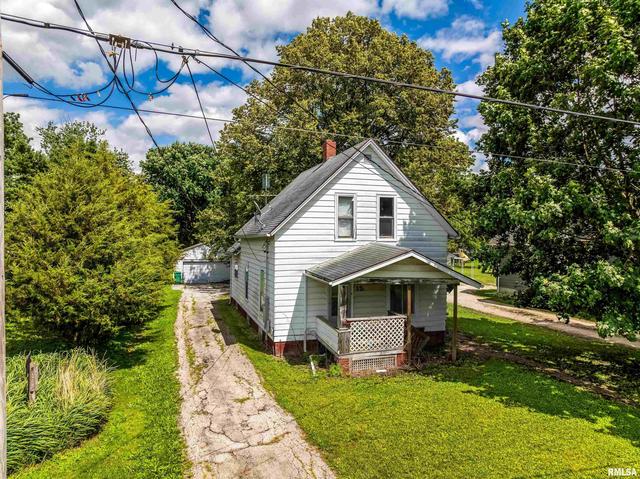 15 Chestnut St, Galesburg, IL 61401