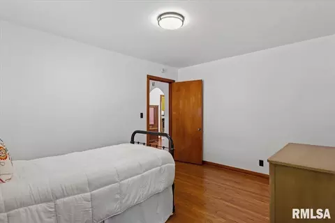 Bedroom - 523 Wood Ave, Springfield, IL 62702 photo 6 of 6