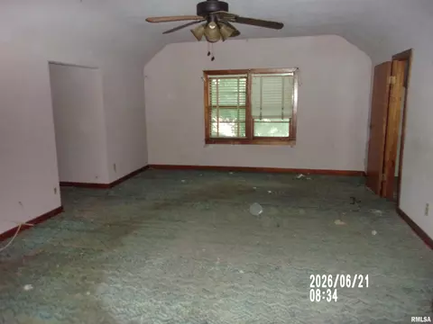 116 N Griffin St, Macomb, IL 61455 photo 5