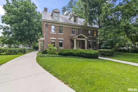 1340 Wiggins Ave, Springfield, IL 62704