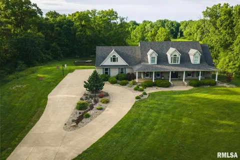 12481 Timber Ridge Ln, Godfrey, IL 62035