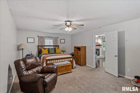 Bedroom - 8101 Tack Ln, Springfield, IL 62712 photo 2 of 7