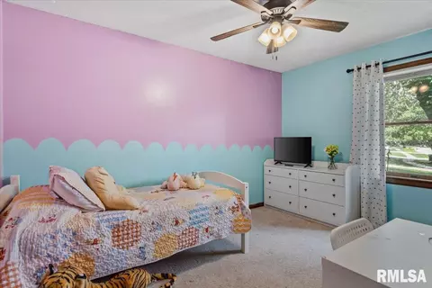 Bedroom - 8101 Tack Ln, Springfield, IL 62712 photo 4 of 7