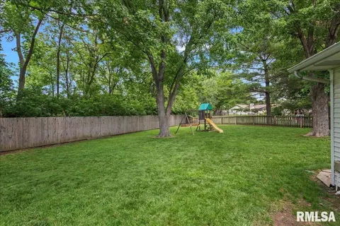 Exterior - 8101 Tack Ln, Springfield, IL 62712 photo 4 of 7