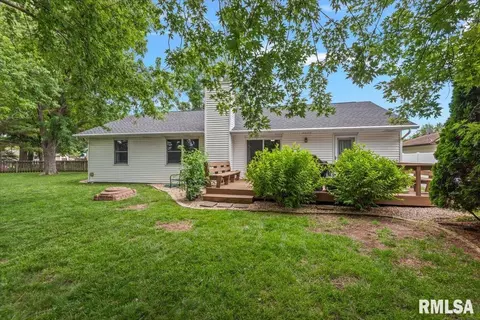Exterior - 8101 Tack Ln, Springfield, IL 62712 photo 6 of 7