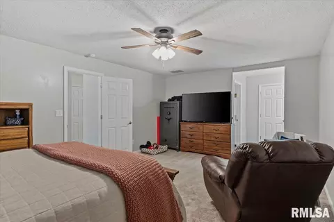 Bedroom - 8101 Tack Ln, Springfield, IL 62712 photo 3 of 7