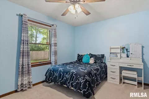 Bedroom - 8101 Tack Ln, Springfield, IL 62712 photo 6 of 7