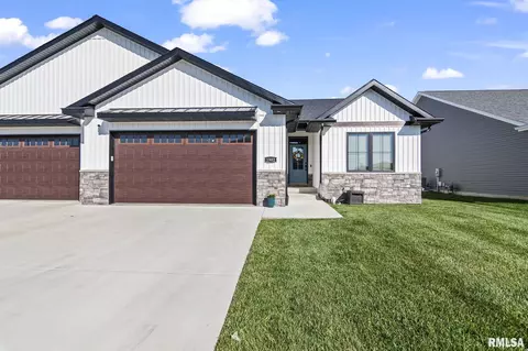 1502 Dearborn Dr, Springfield, IL 62711
