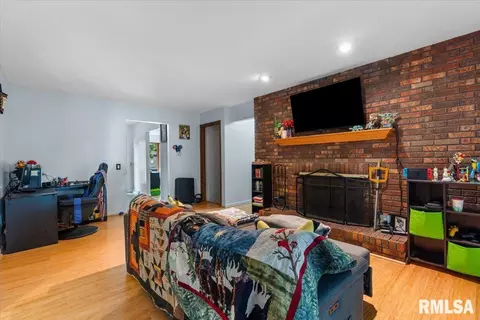 Living - 3137 Temple Dr, Springfield, IL 62704 photo 1 of 1