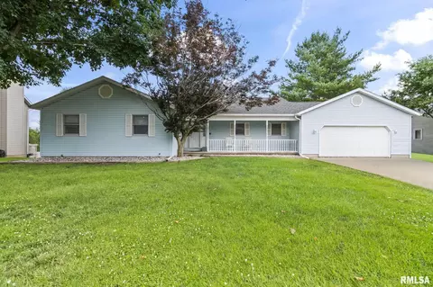 407 Charter Oak Dr, Sherman, IL 62684