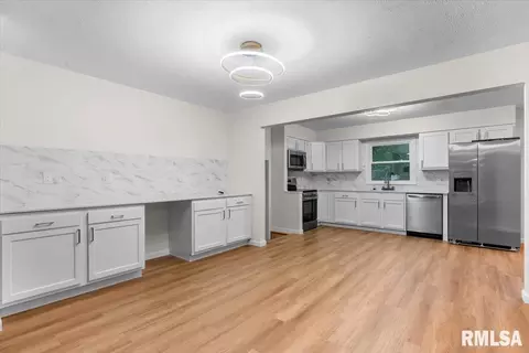 Other - 66 W Hazel Dell Ln, Springfield, IL 62703 photo 2 of 7