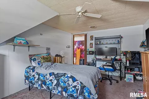 Bedroom - 404 N Ewing St, Tallula, IL 62688 photo 7 of 9