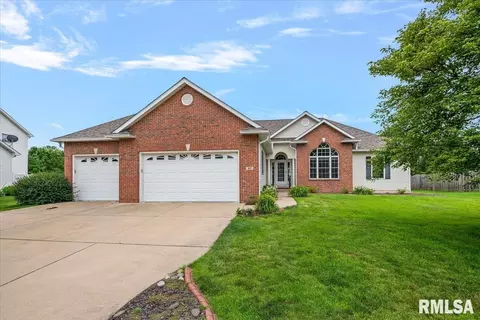 517 Heathrow Ln, Rochester, IL 62563