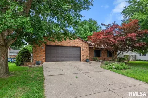 Exterior - 2525 Lindbergh Blvd, Springfield, IL 62704 photo 3 of 8