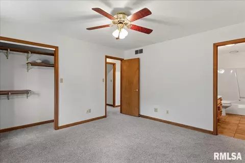 Bedroom - 2525 Lindbergh Blvd, Springfield, IL 62704 photo 3 of 7