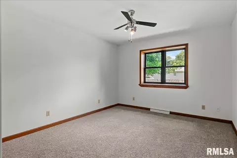 Bedroom - 2525 Lindbergh Blvd, Springfield, IL 62704 photo 4 of 7
