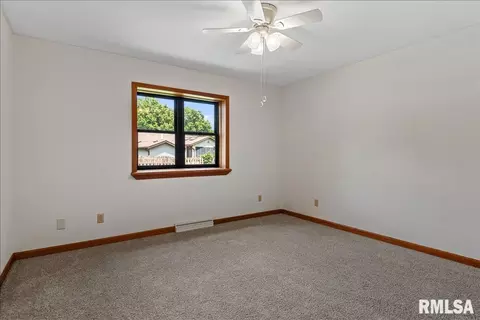 Bedroom - 2525 Lindbergh Blvd, Springfield, IL 62704 photo 6 of 7